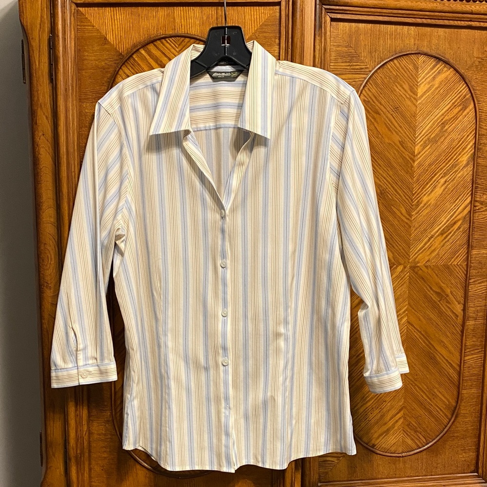 Eddie Bauer 3/4 length sleeve Wrinkle Free blouse